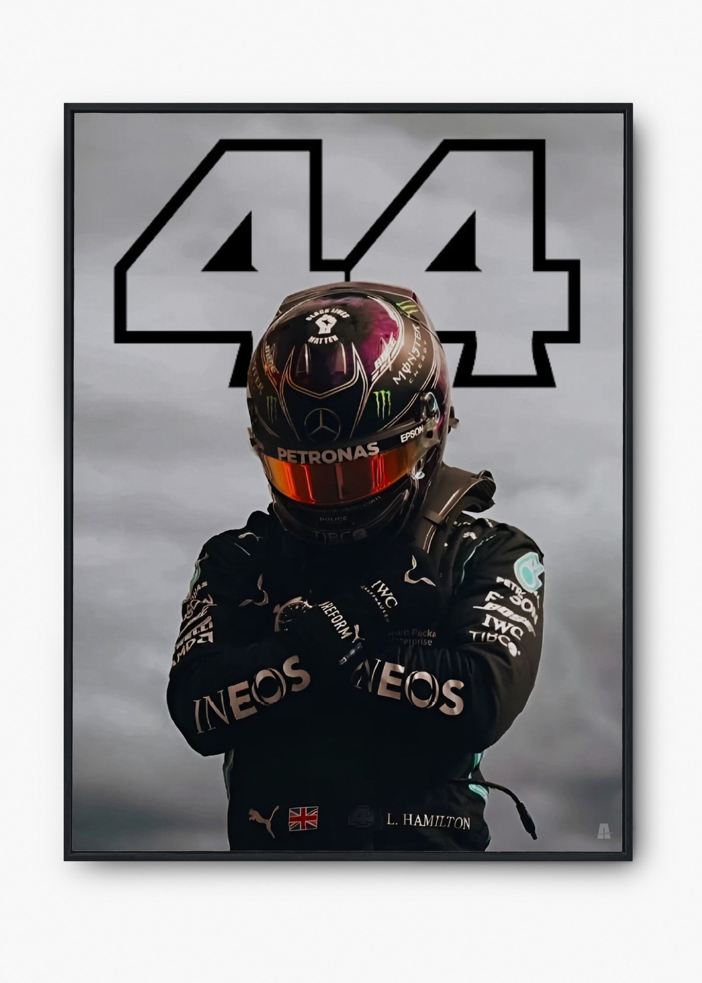 Lewis Hamilton: 44